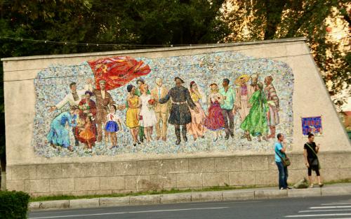 Biškeki linnapilti ilmestavad ka sotsrealismi teosed. FOTO: erakogu